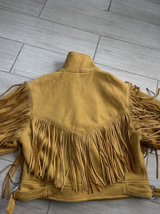 Яке с ресни в цвят горчица