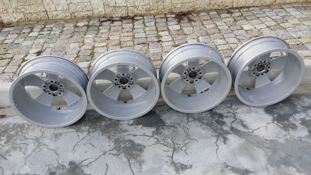 Оригинални лети джанти от Audi A3 5х112, 6J x 17H2 ET48.