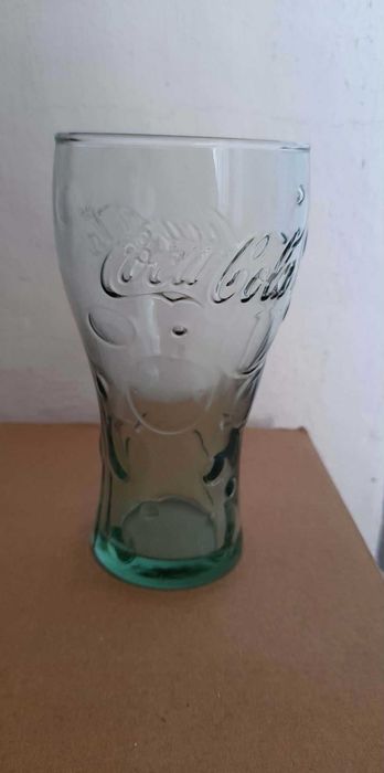Чисто нови чаши Coca-Cola