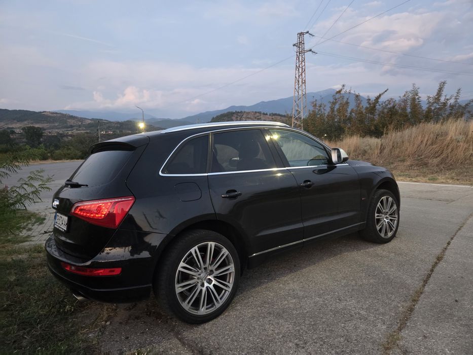 AUDI Q5 2.0 S line