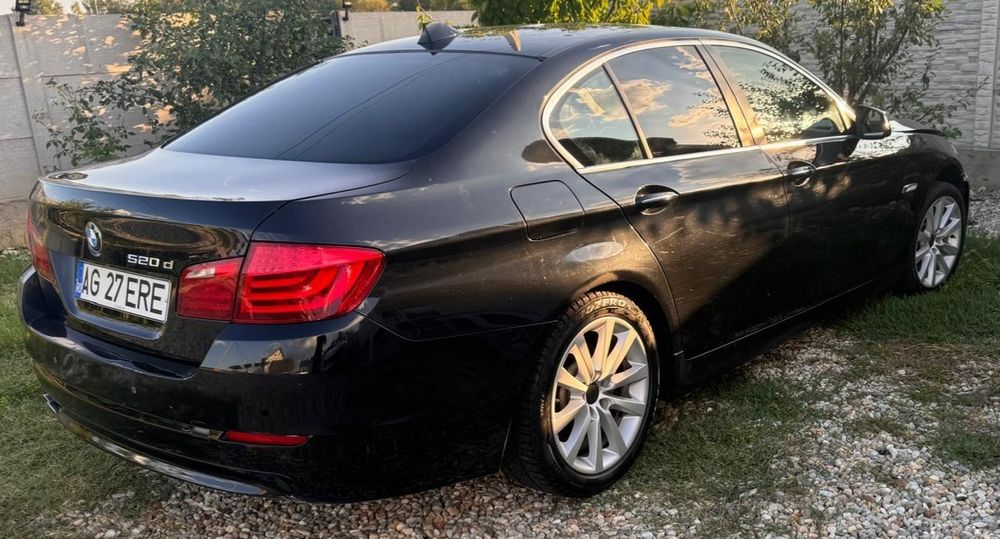 Bmw seria 5 f10 520d avariat