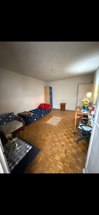 Inchiriere camera piata progresu