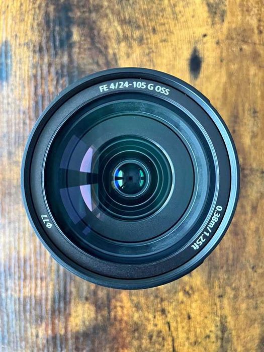 Obiectiv Sony FE 24-105mm f/4