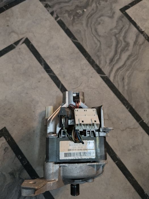 Электродвигатель/мотор мощность  365 Вт Indesit