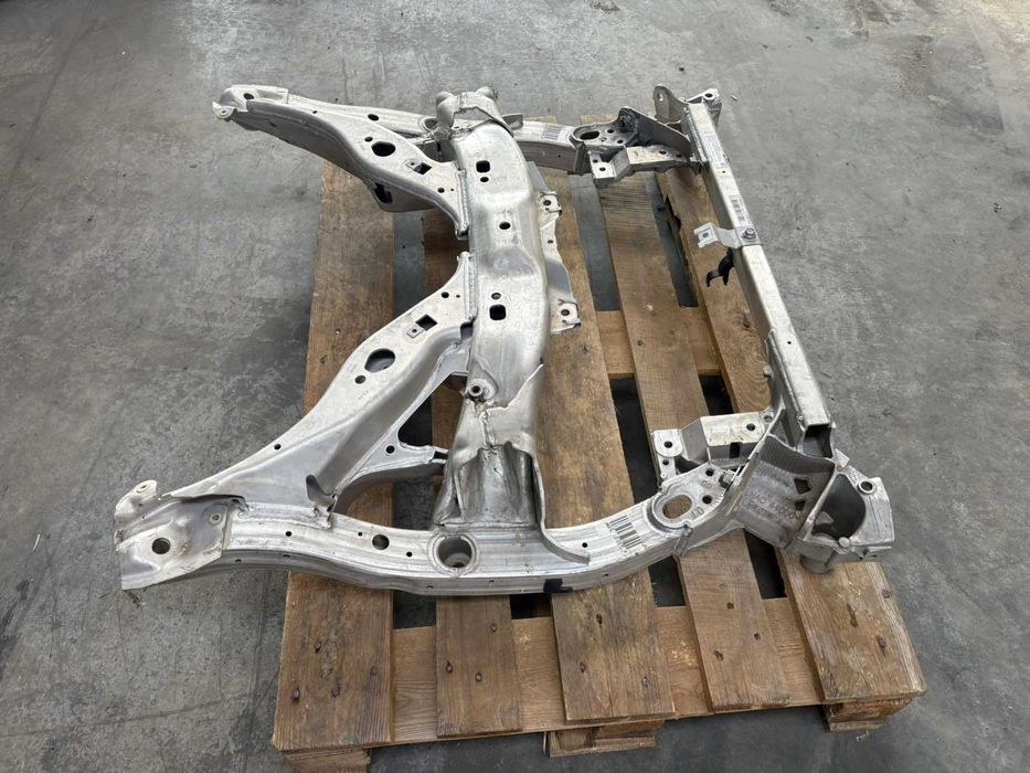 Преден мост БМВ Ф07 Ф10 Ф11 Ф06 Ф12 Ф13 Ф01 Ф02 на задно