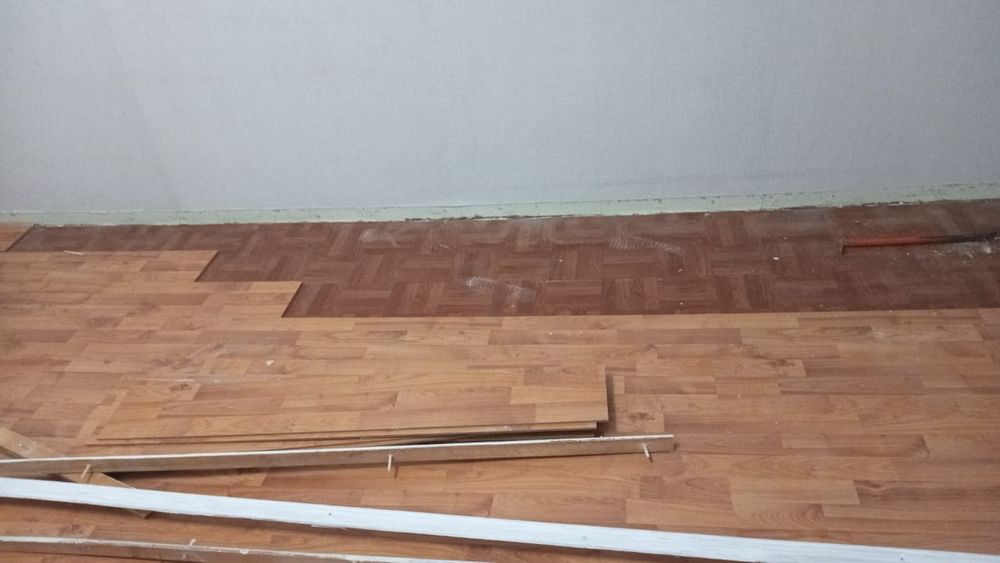 Продам линолеум и ламинат