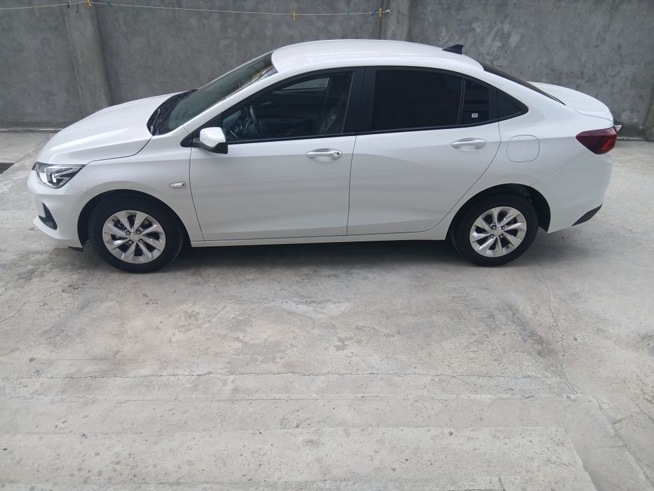 Onix LTZ sotiladi