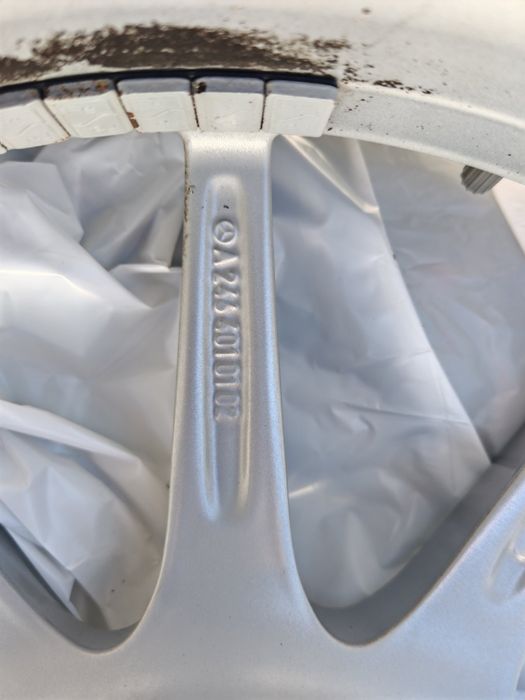 Гуми с Джанти за Mercedes CLA W176 205/50 R17