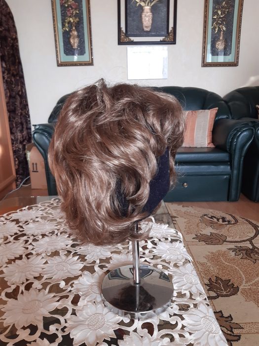 Peruca  , par artificial, noua !