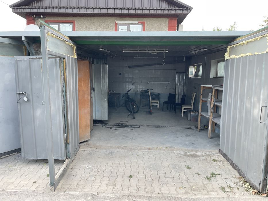 Сдам в аренду 2 бокса