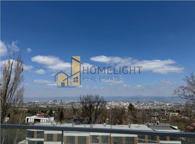 Тристаен апартамент в кв. Драгалевци