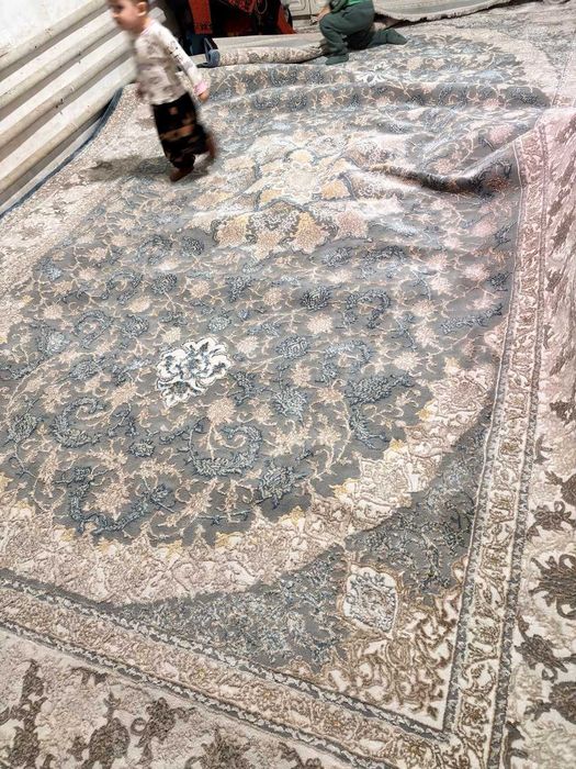 Gilam sotiladi / Ковёр на продажу