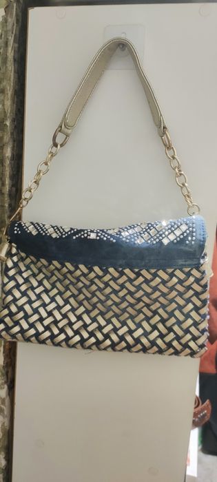 Сумочка с камнями.