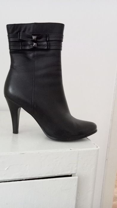 Продам полусапожки осень рр 37