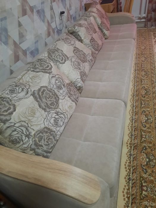 Продам диван в хорошем состоянии