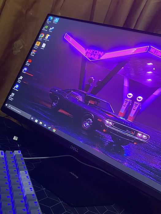 Vand pc i7 6700 gtx 1650 16 ram