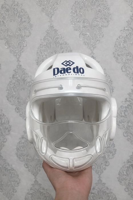 Шлем для каратэ/тхэквандо