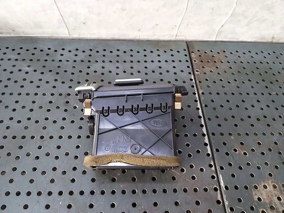 Grila ventilatie bord dreapta land rover range rover evoque l538 bj32018b08bb