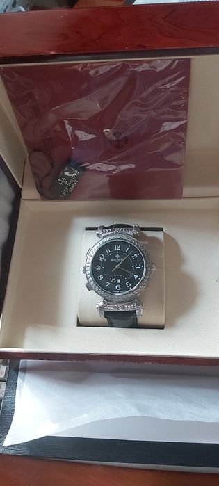 Продаются часы двойные