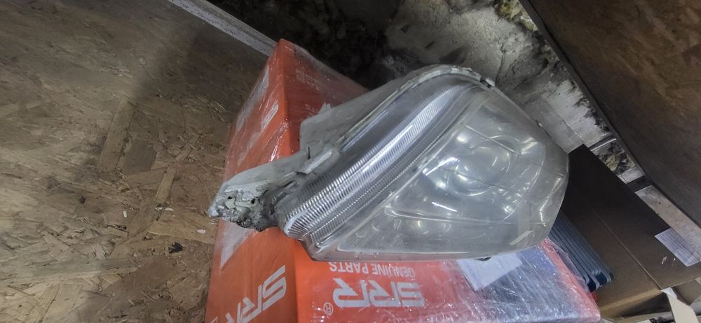 Продам фару на марк 2 100