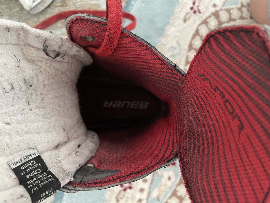 Хоккейный коньки