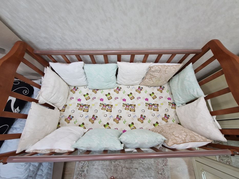 Продам матрас на детскую кровать