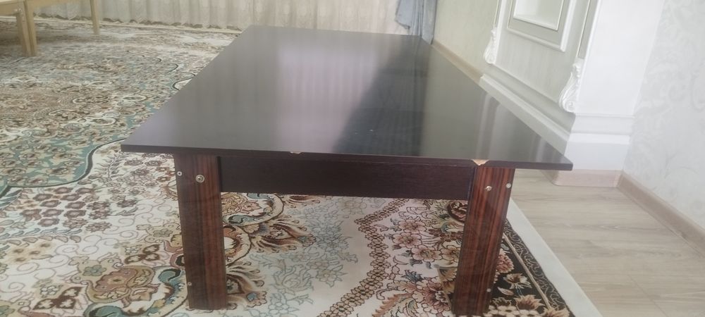 Мебельный стол ХОНТАХТА