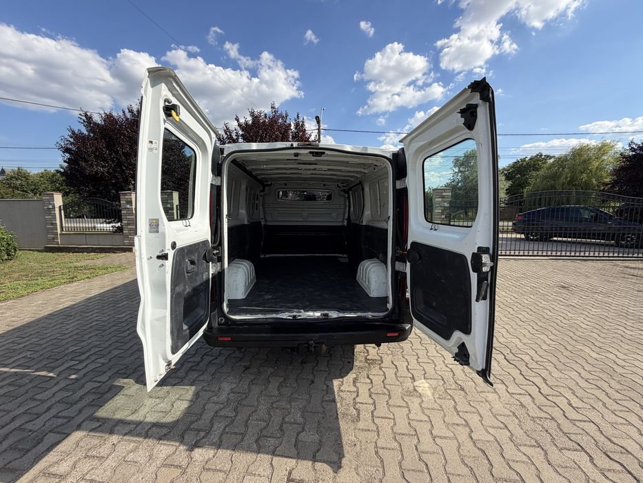 Opel Vivaro 1.6Cdti Bi-turbo modelul Lung / Rate Fixe / Garantie / buy-back / Livrare