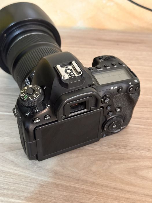 Canon 6D mark 2 без обектива