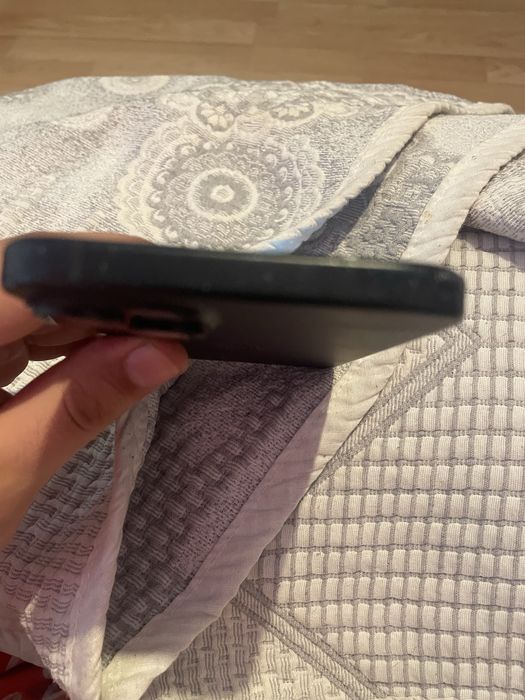 Vand iPhone 15 Plus