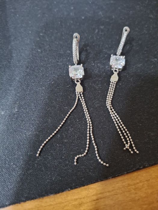 Продаю серебряные серёжки.