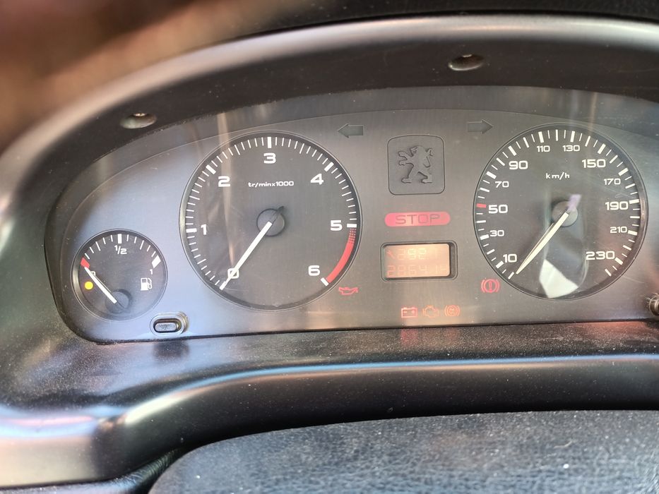 Vand sau schimb Peugeot 406 2.0hdi diesel acte valabile