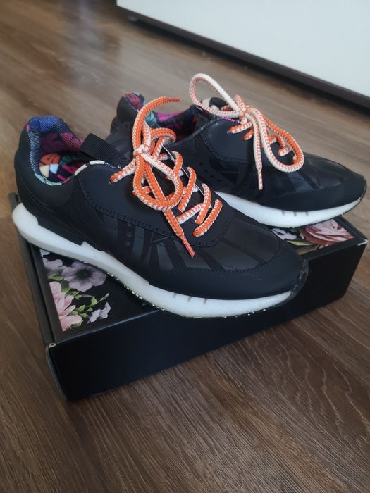 Pantofi sport Desigual