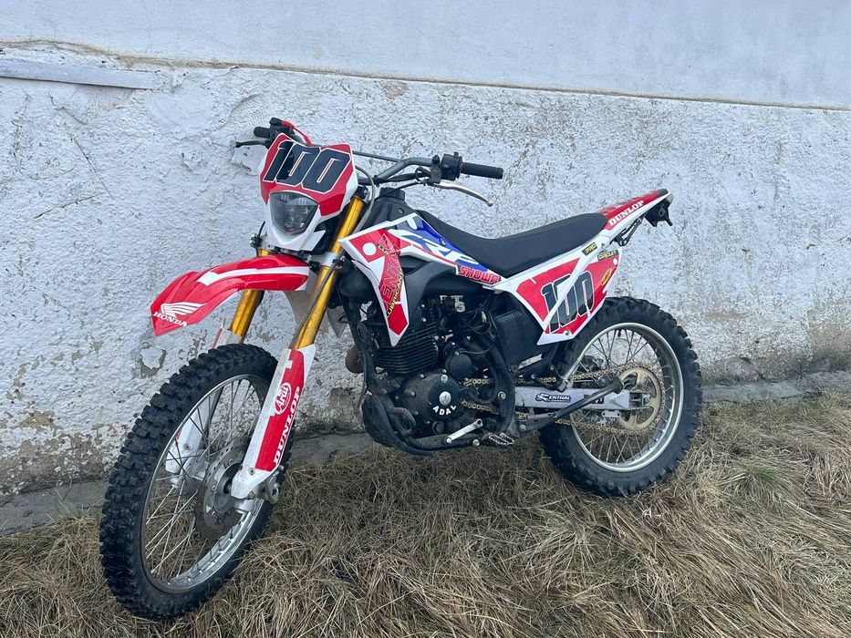 Продам эндуро 250куб