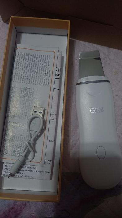 Аппарат для глубокой чистки лица