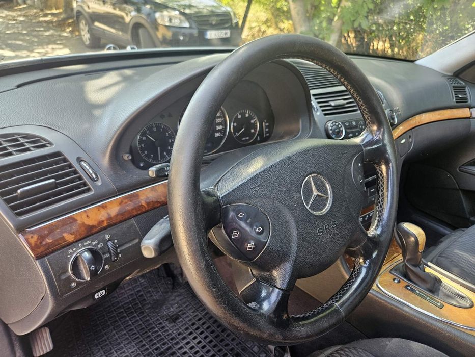 Продавам Mercedes