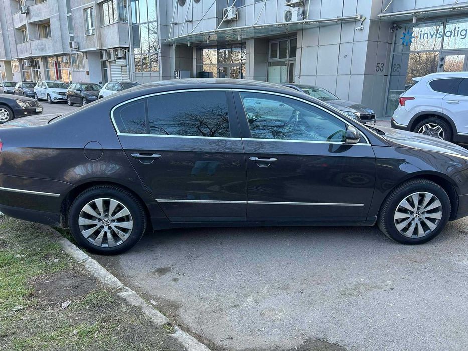 Продавам Passat B6