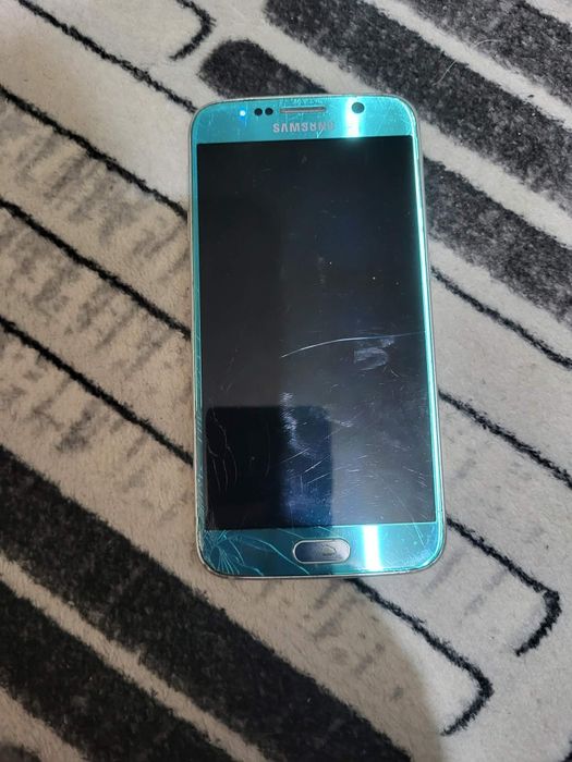 Vând Samsung s6 fisurat