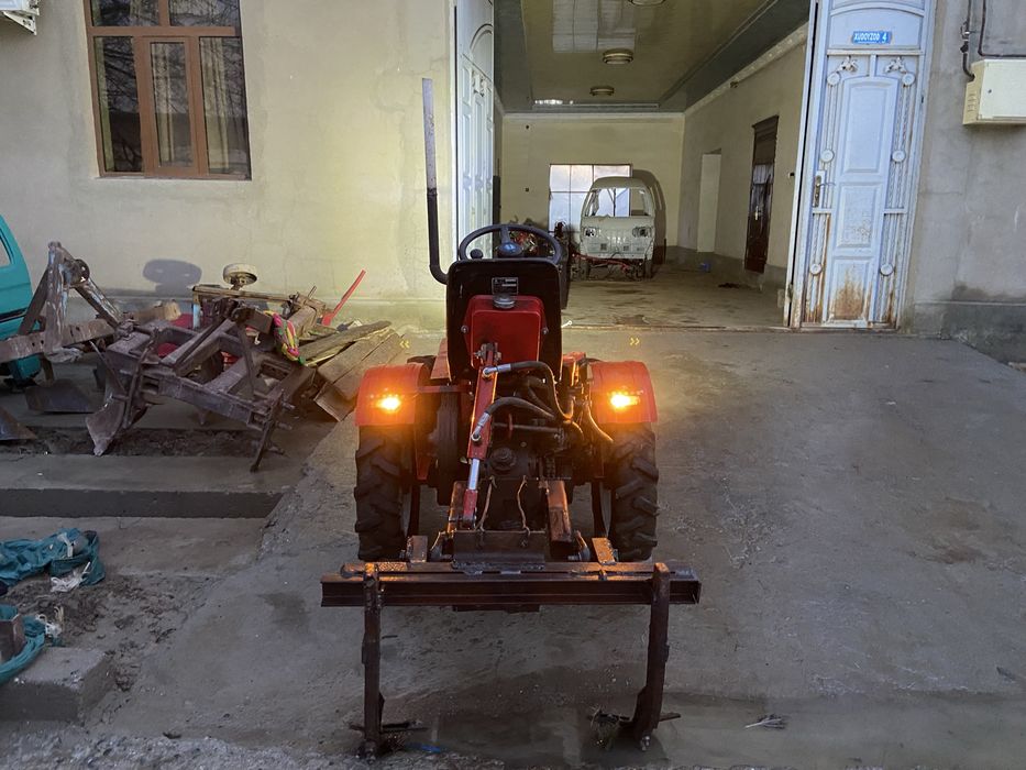 трактор фрезали.