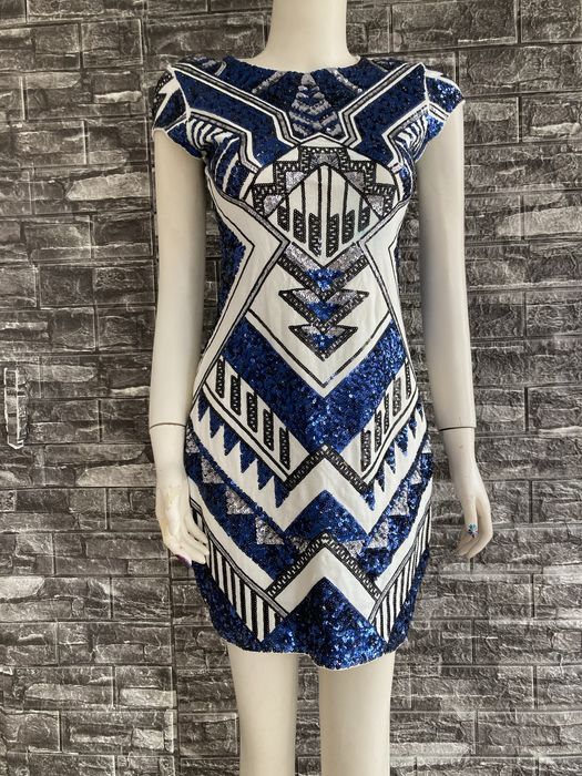 Rochii de ocazie cu paiete