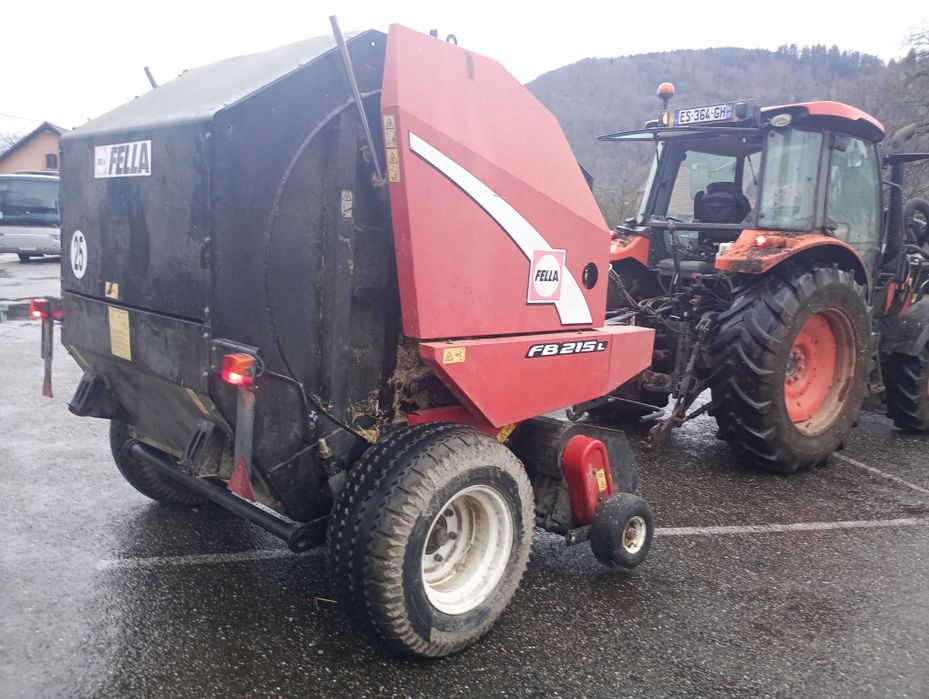 Presă baloți rotunzi Balotiera Fella Fb25L Krone