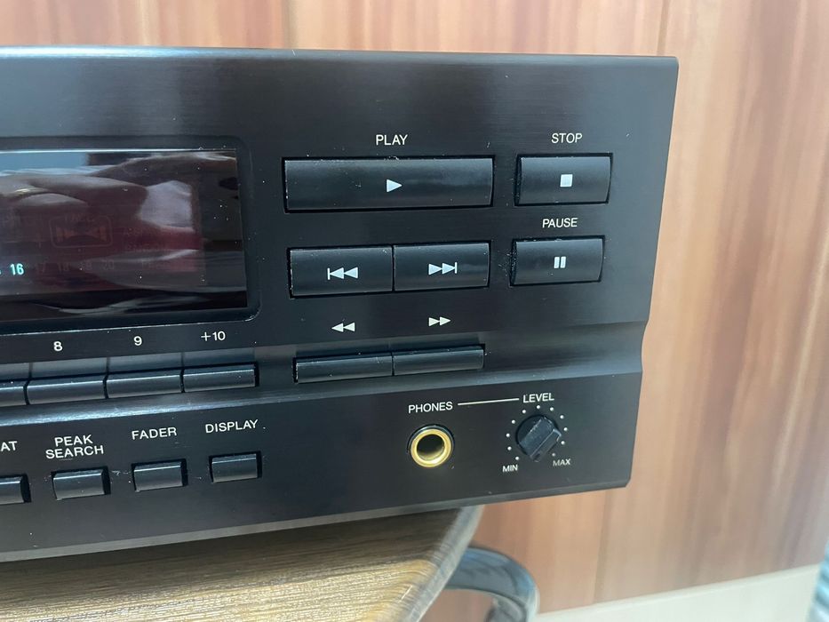 Denon DCD-895 Compact Disc Player