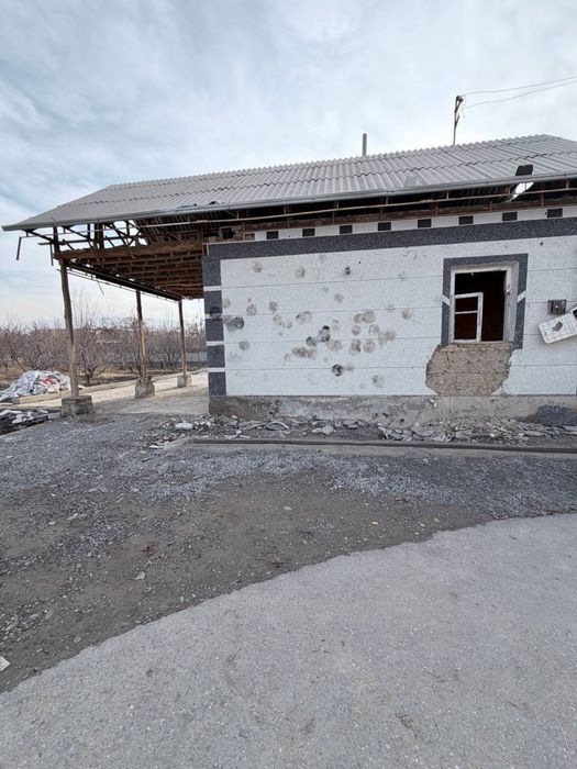 Ховли уй сотилади