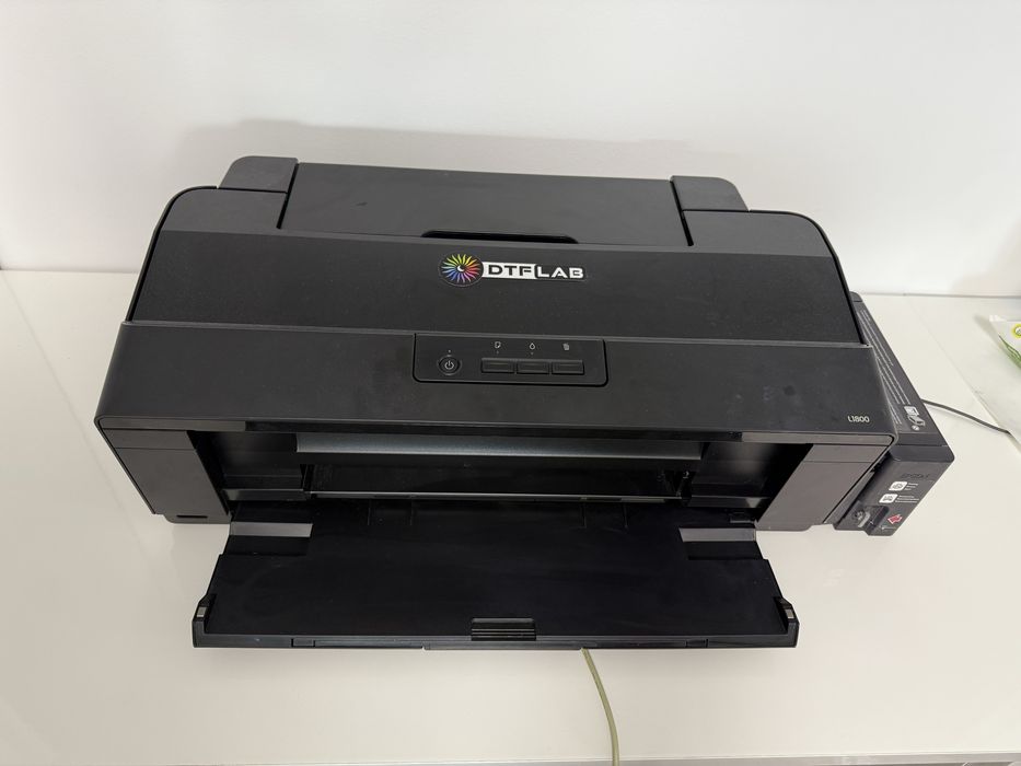 Vând imprimanta epson DTF