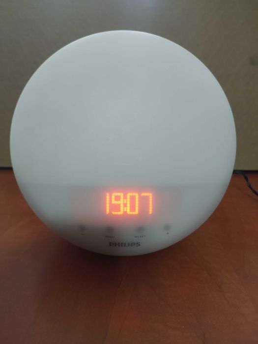 Radio FM cu ceas Philips HF3510 LED Wake-up Sunrise Simulation Solara