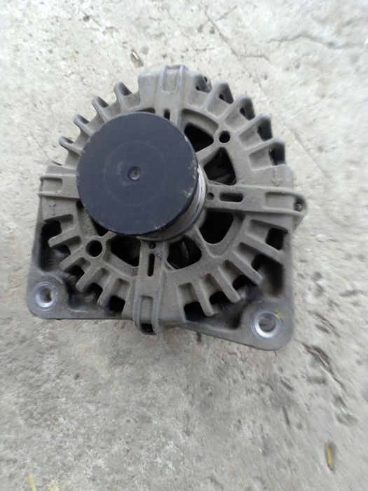 Vînd alternator master sau movano