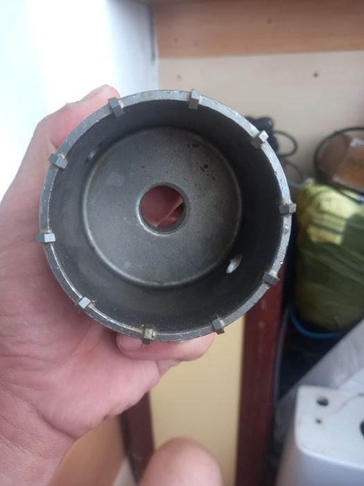 Продам алмазную коронку