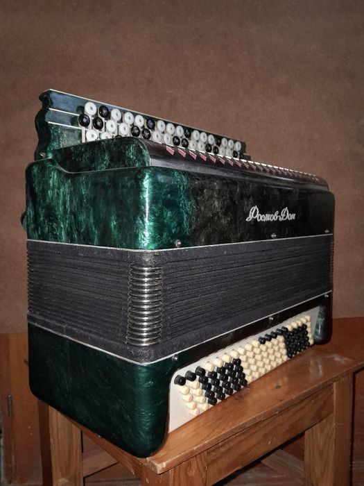 Баян, в отличном состоянии!