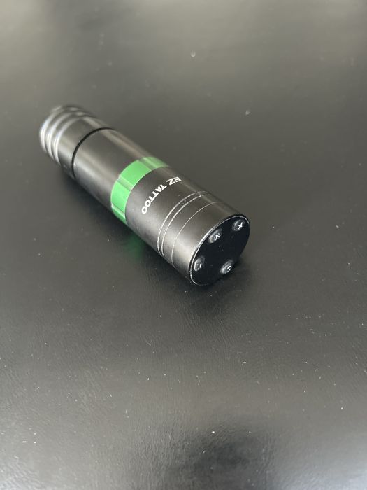 машина на марката Cheyenne модел Sol Nova Pen