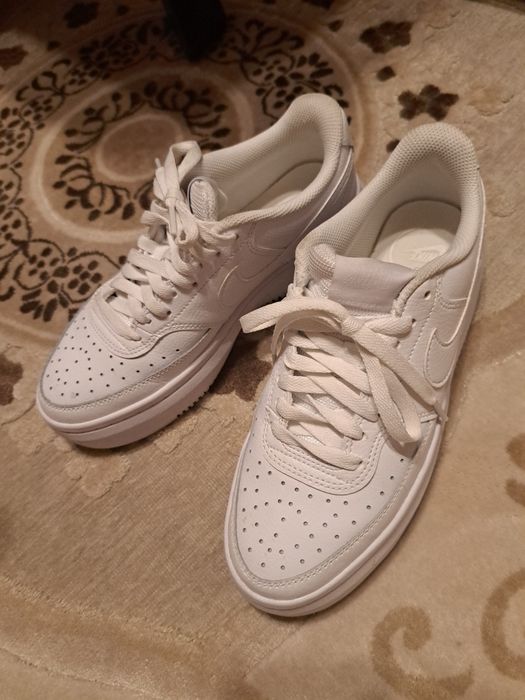 Дамски високи кецове Nike